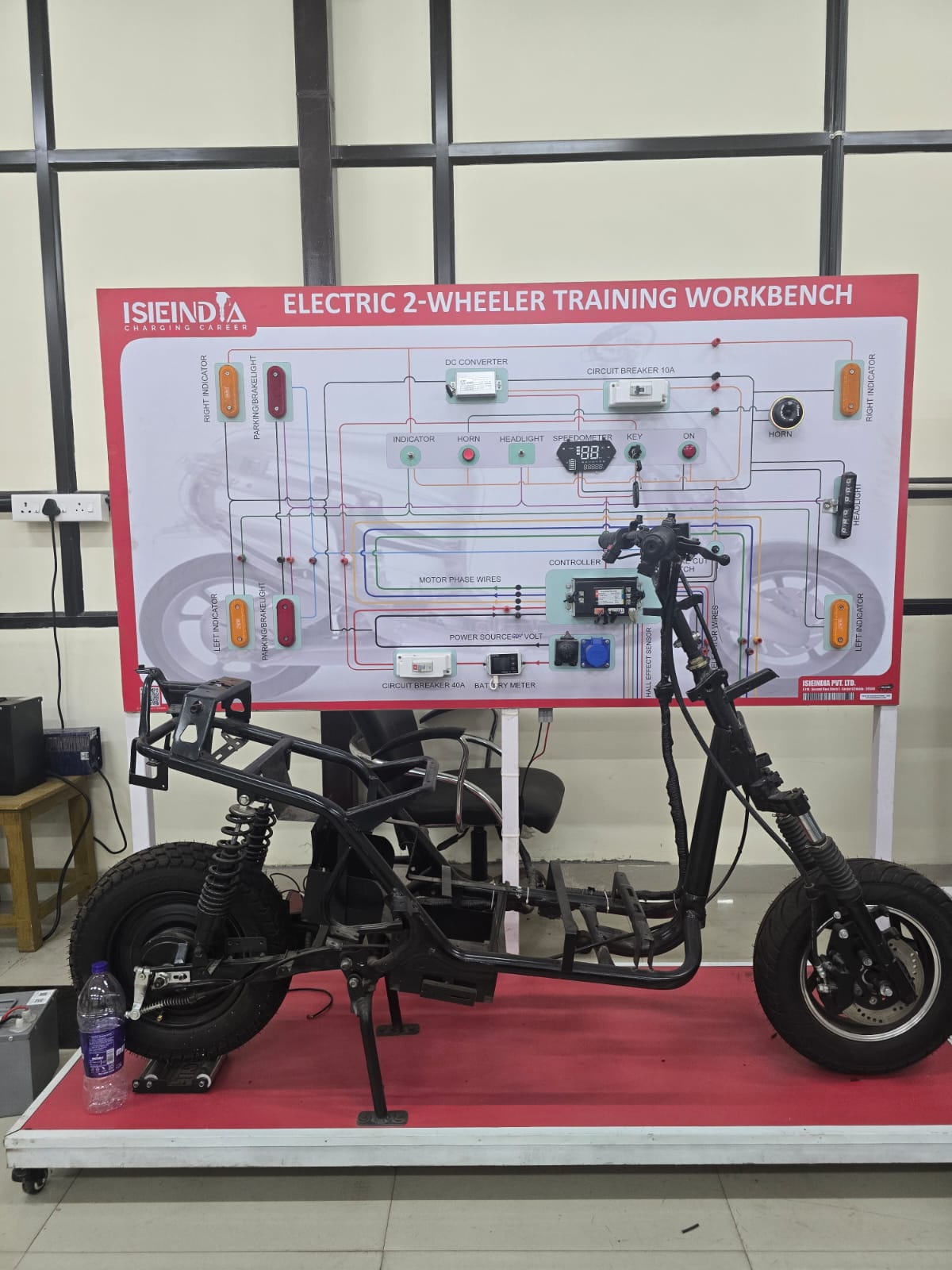 2-wheeler EV training workbench